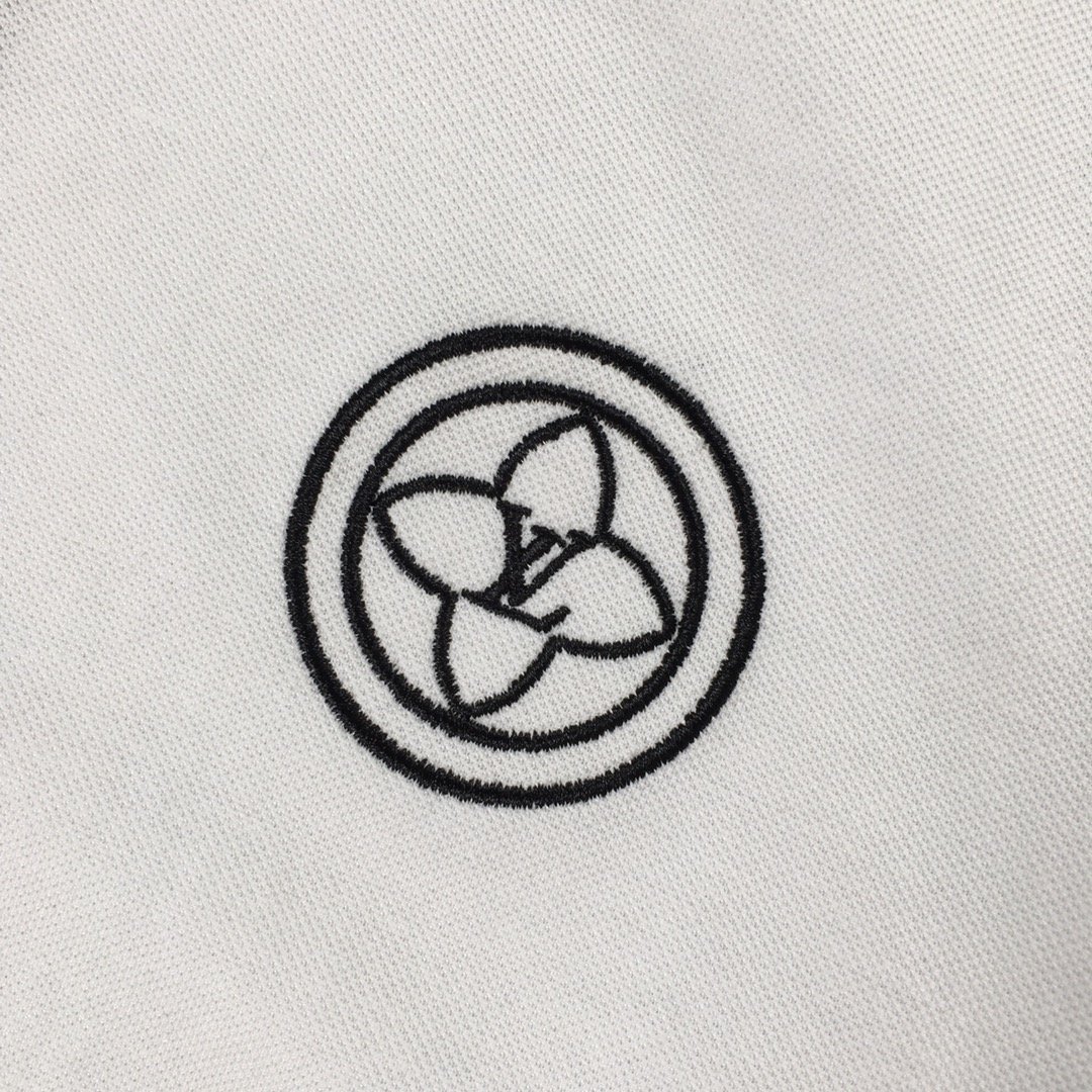 最高品質N品ルイヴィトン Louis Vuitton 半袖Tシャツ 実物の写真 メンズ/レディース スーパーコピー服代引き可能国内発送後払い安全必ず届く信用できるサイト