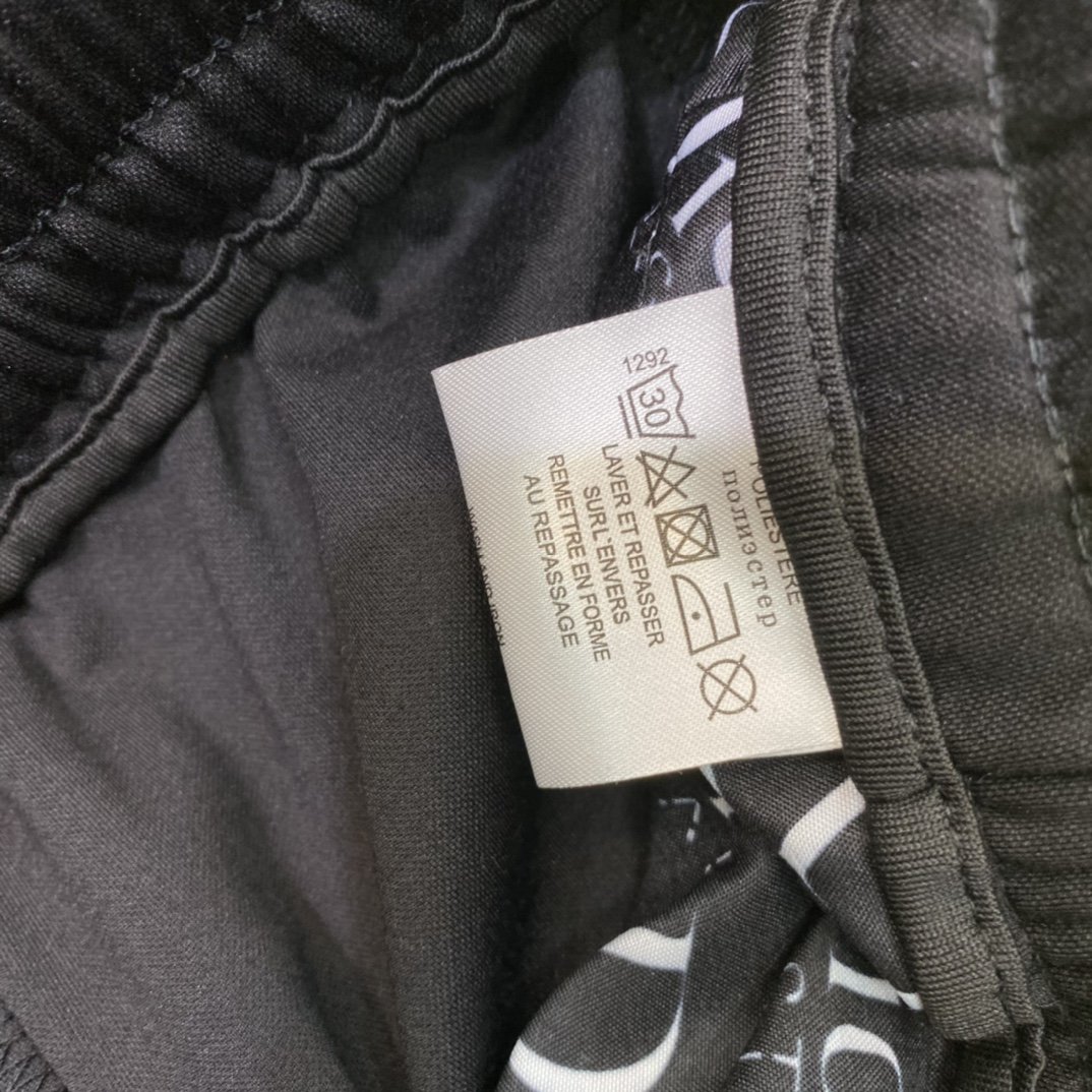 夏物新入荷Dior クリスチャンディオール 半ズボン 実物の写真 N品スーパーコピー服代引き対応国内発送後払い安全必ず届く信用できるサイト