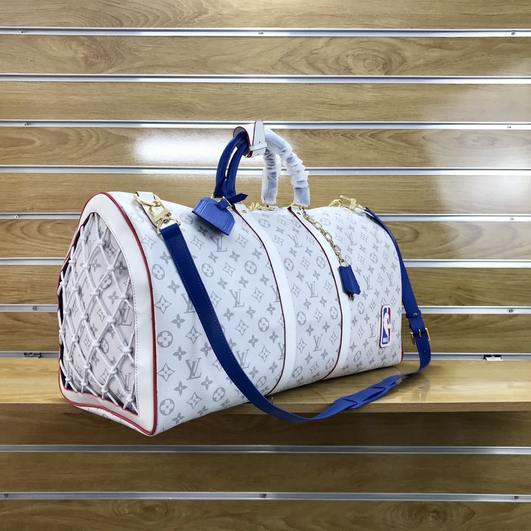 ルイヴィトン Louis Vuitton バッグ 実物の写真  N品スーパーコピーバッグ代引き可能国内発送後払い安全必ず届く信用できるサイト