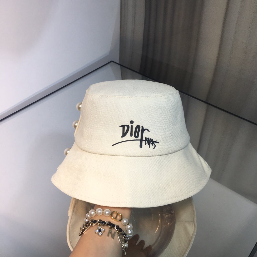 最高品質激安販売 Dior クリスチャンディオール 帽子 実物の写真スーパーコピーキャップN品代引き対応国内発送後払い安全必ず届く人気サイト